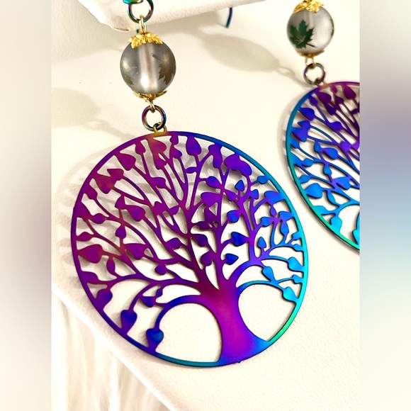 NEW!! Handcrafted Tree of Life Holographic Earrings - Picture 5 of 6